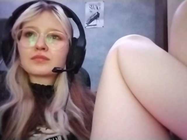 AmieFilipovic live cam on BongaCams