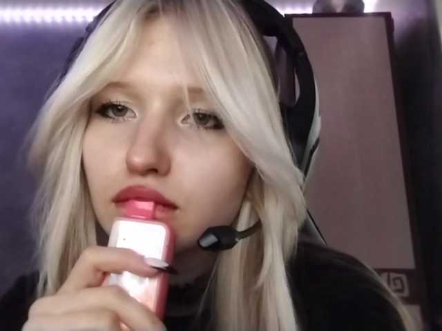 AmieFilipovic live cam on BongaCams