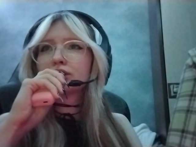 AmieFilipovic live cam on BongaCams