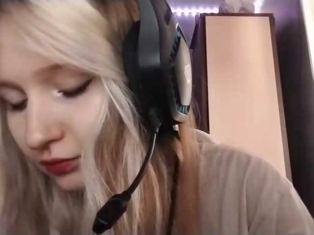 AmieFilipovic live cam preview