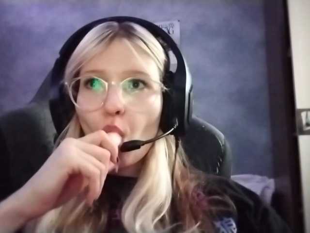 AmieFilipovic live cam on BongaCams