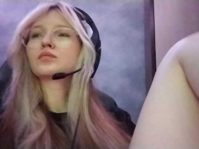AmieFilipovic live cam on BongaCams