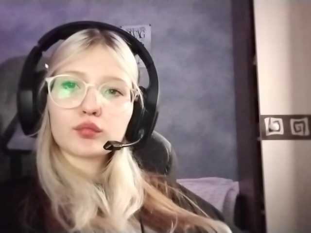 AmieFilipovic live cam on BongaCams