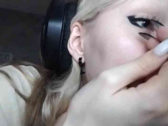 AmieFilipovic webcam