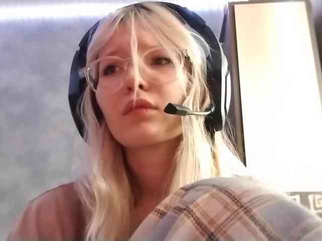 AmieFilipovic webcam