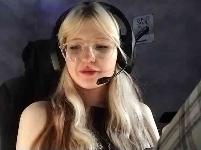 AmieFilipovic webcam
