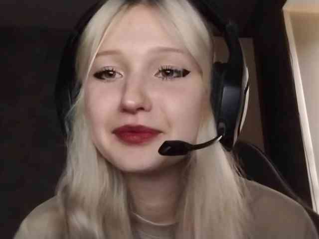 AmieFilipovic webcam