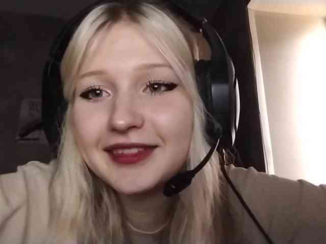 AmieFilipovic webcam