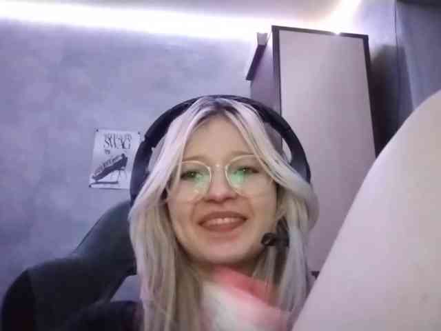AmieFilipovic webcam
