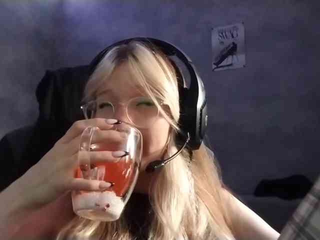 AmieFilipovic webcam