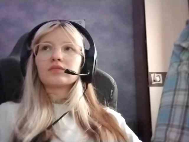 AmieFilipovic webcam
