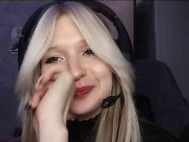 AmieFilipovic webcam