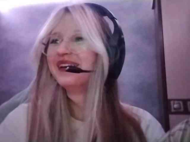 AmieFilipovic webcam