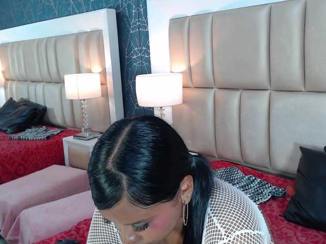 BrunetteExposito