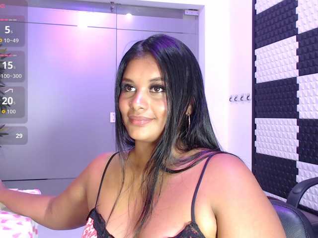 BrunetteExposito