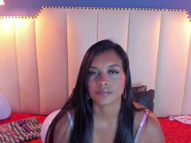 BrunetteExposito