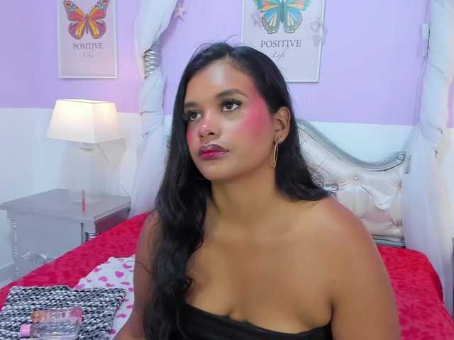 BrunetteExposito