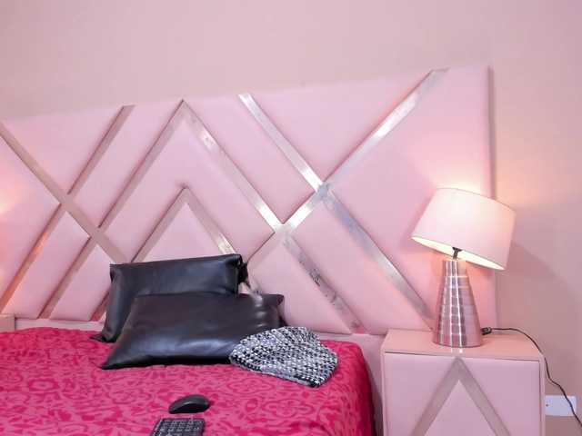 BrunetteExposito live cam on BongaCams