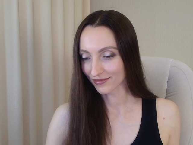 IceLady live cam preview