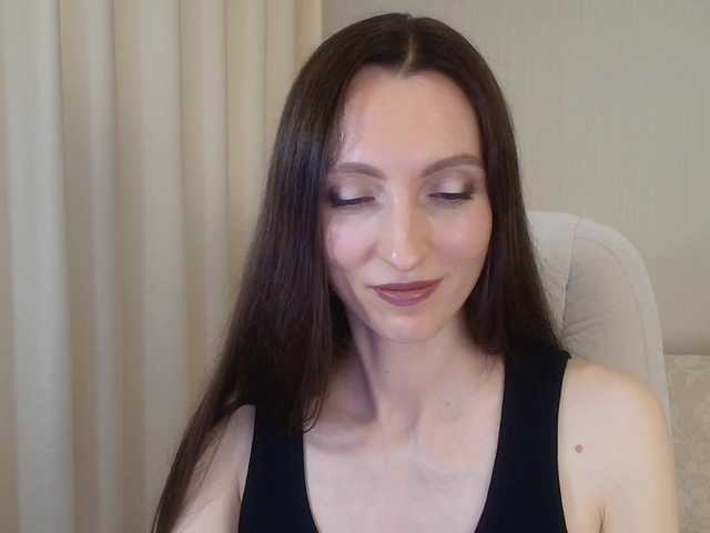 IceLady live cam preview