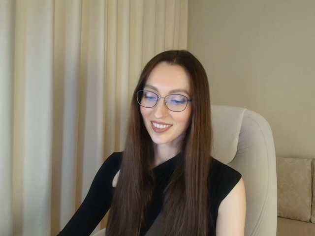 IceLady live cam preview