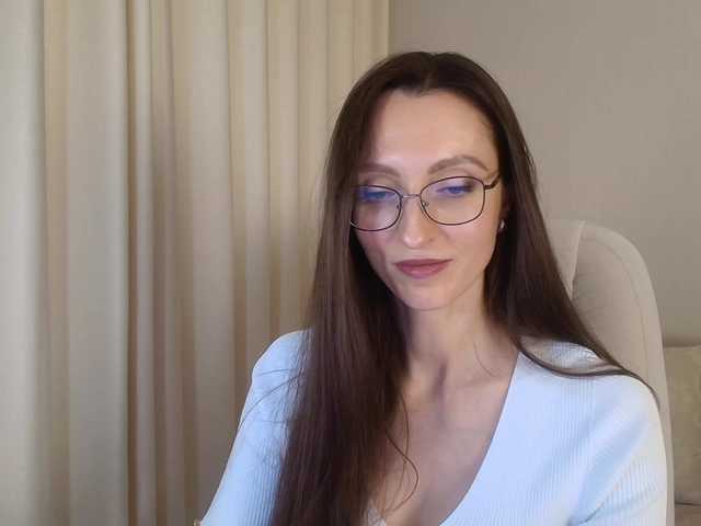 IceLady live cam preview