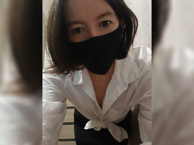 Lovelina live cam on BongaCams