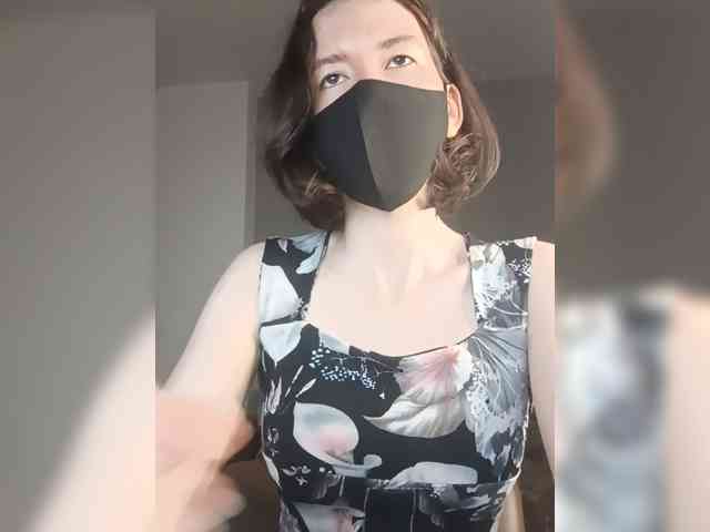 Model: Lovelina