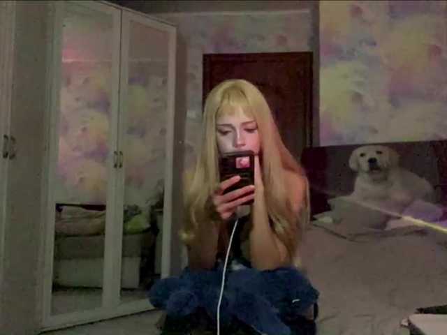Yumiku live cam on BongaCams