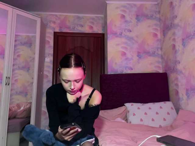 Yumiku live cam on BongaCams