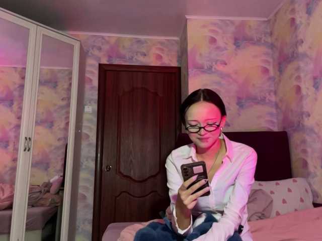 Yumiku live cam on BongaCams