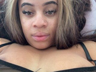 Yourgirlyhazell