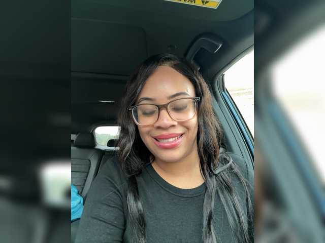Yourgirlyhazell