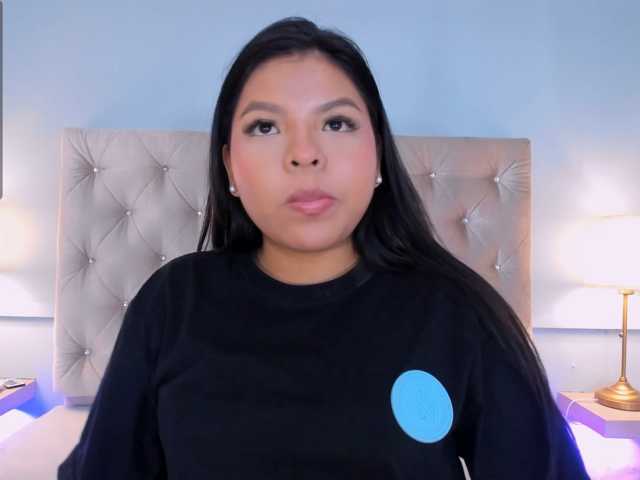 Llittlemaya live cam on BongaCams