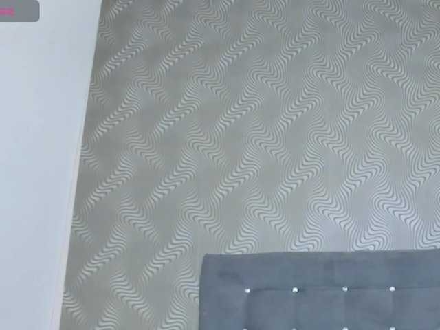 Llittlemaya live cam on BongaCams