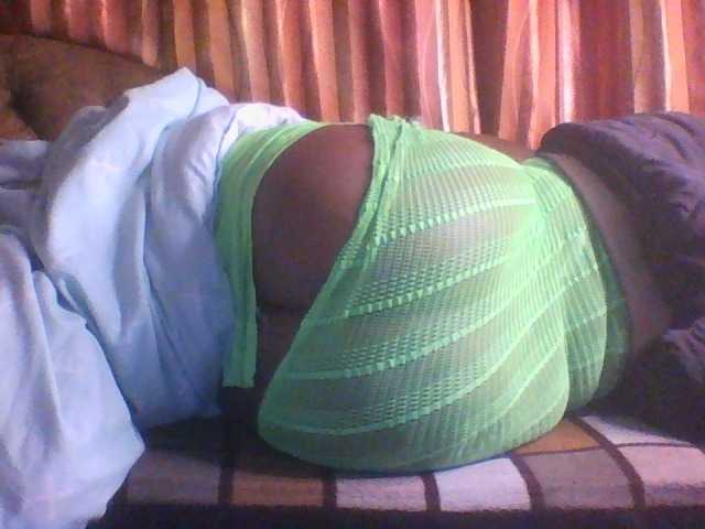 Bigbooty-1 live cam on BongaCams