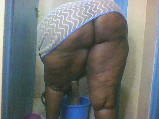 Bigbooty-1