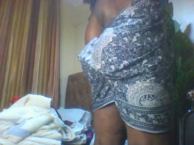 Bigbooty-1 live cam on BongaCams