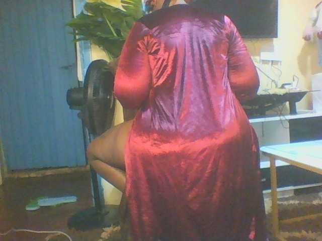 Bigbooty-1 live cam on BongaCams