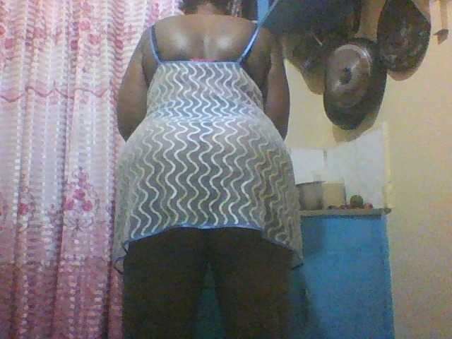 Bigbooty-1 live cam on BongaCams