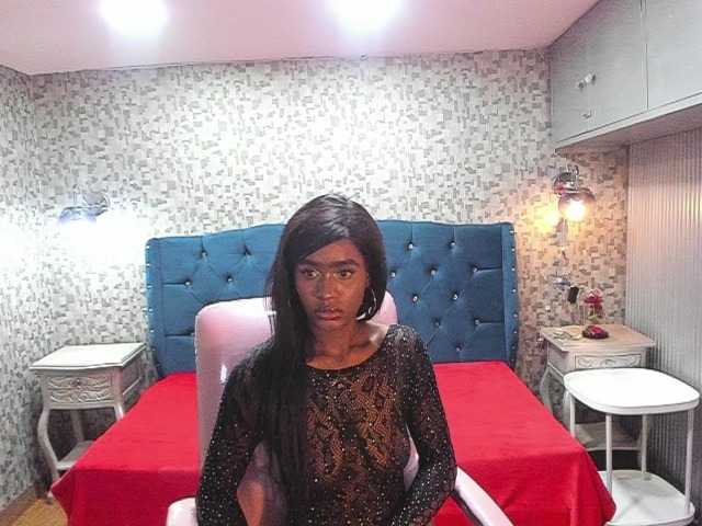 DayanaraWest live cam on BongaCams