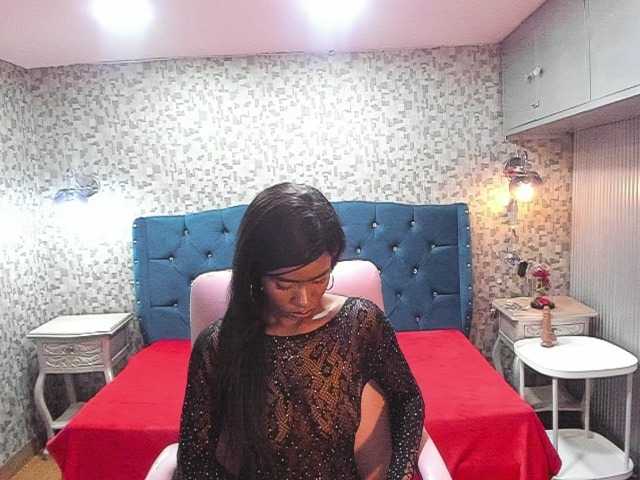 DayanaraWest webcam