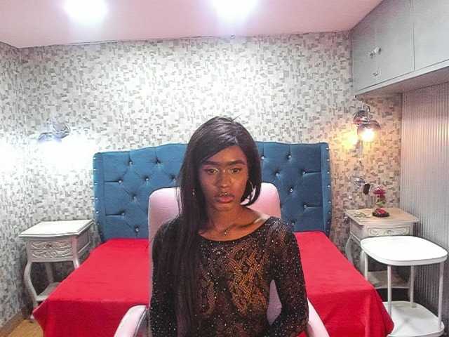 DayanaraWest