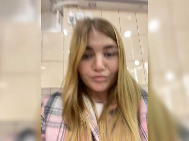 Anetta28 live cam on BongaCams