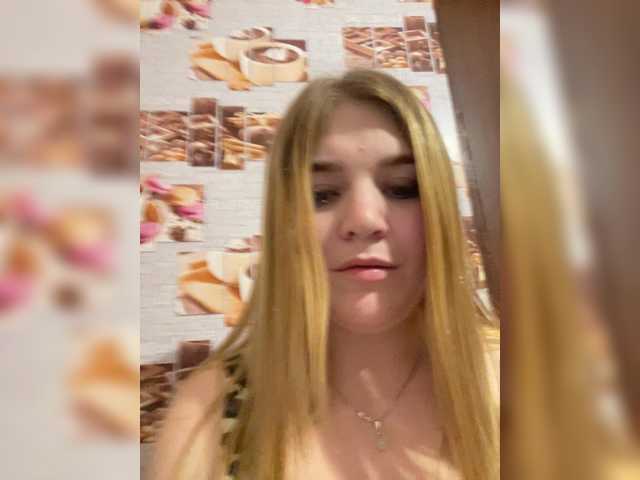 Anetta28 live cam on BongaCams