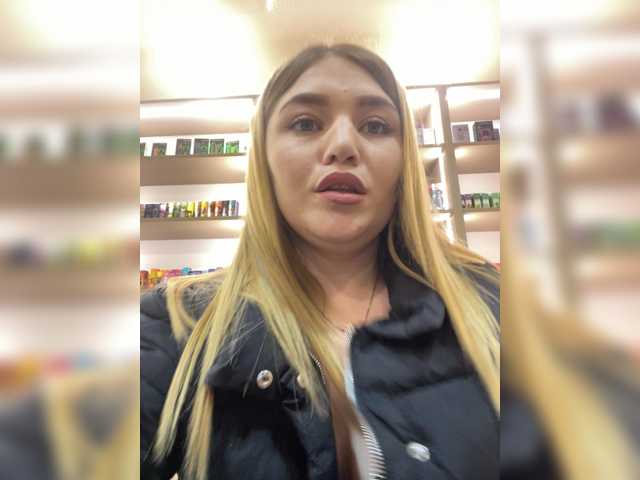 Anetta28 live cam on BongaCams