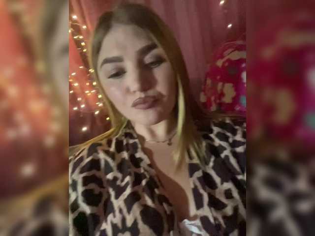 Anetta28