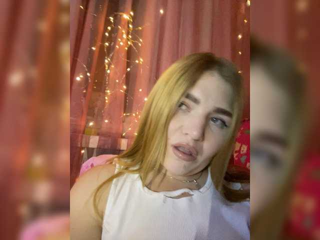 Anetta28 live cam on BongaCams