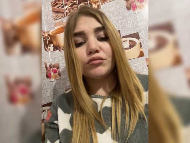 Anetta28 live cam on BongaCams