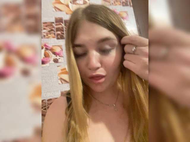 Anetta28 live cam on BongaCams